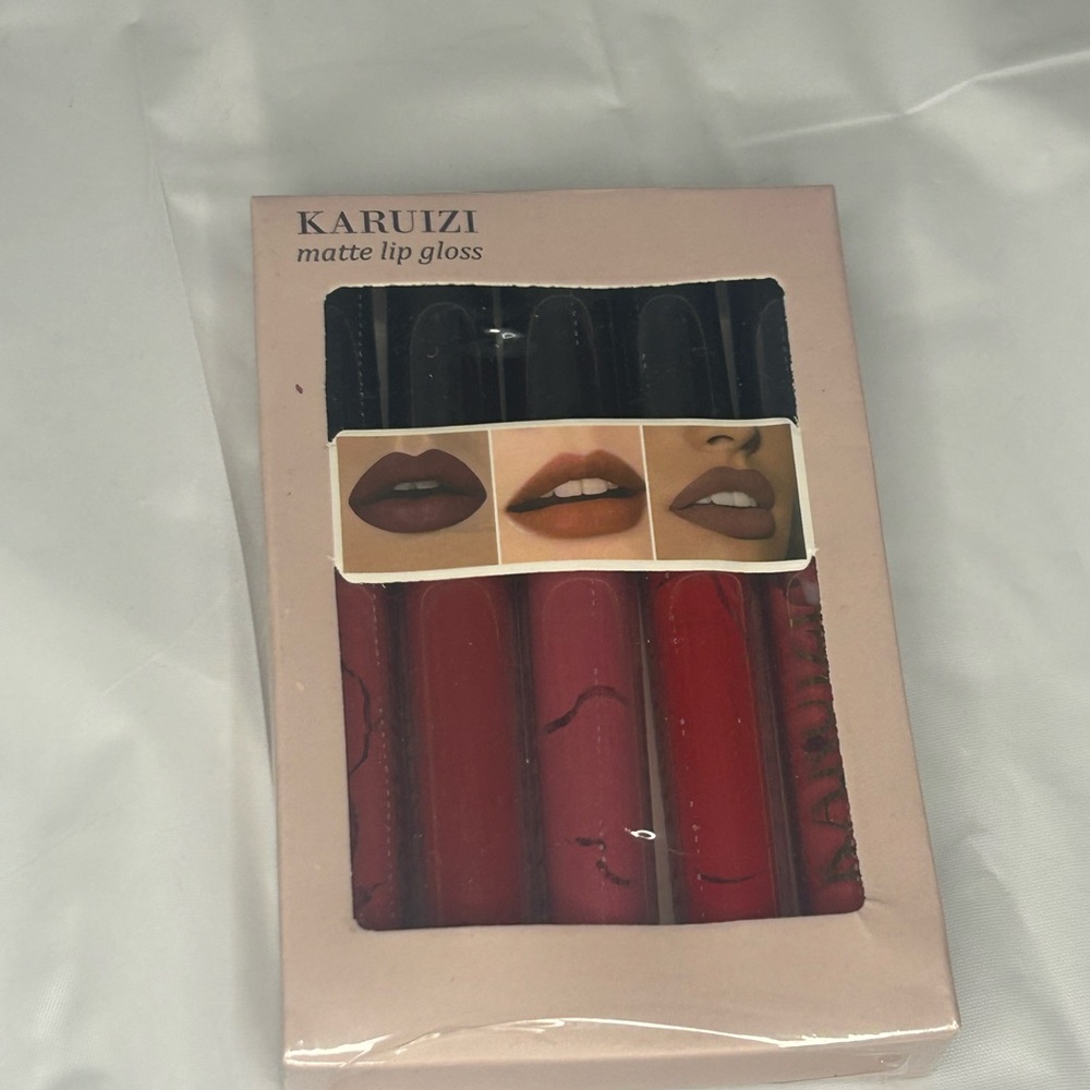 Matte Lip Gloss Set - Red and Pink Shades